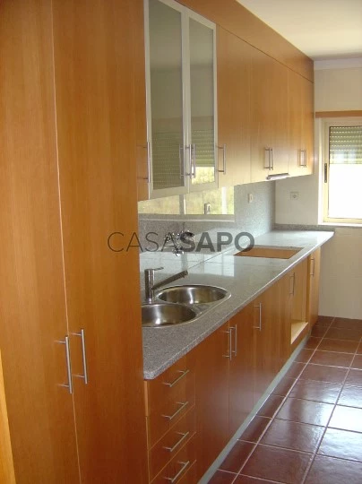 Moradia T3 Triplex para comprar em Gondomar