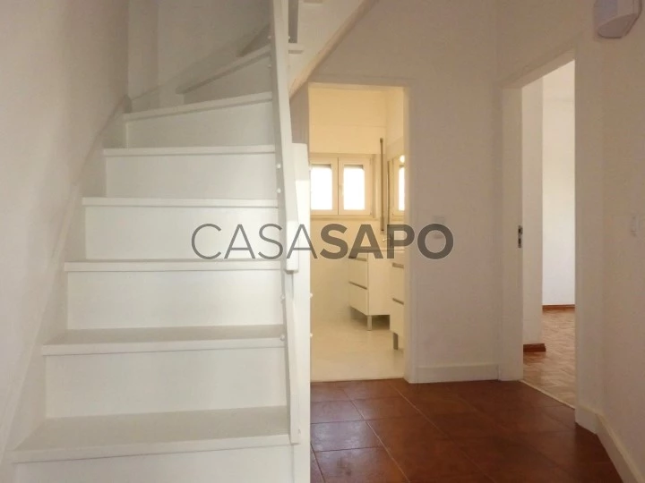 Apartamento T3 Duplex para alugar em Cascais