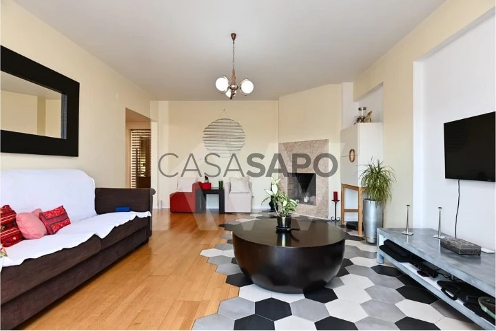 Apartamento T3 Triplex para comprar em Vila Franca de Xira