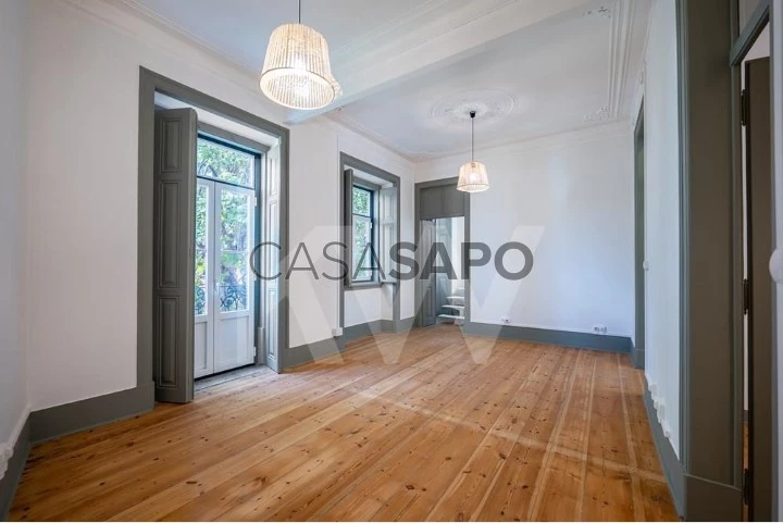 Apartamento T5 Duplex para alugar em Lisboa