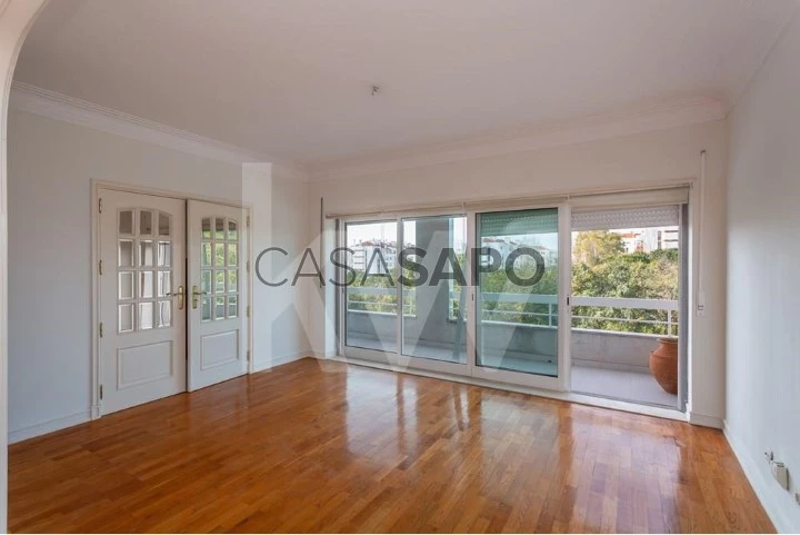 Apartamento para alugar em Oeiras