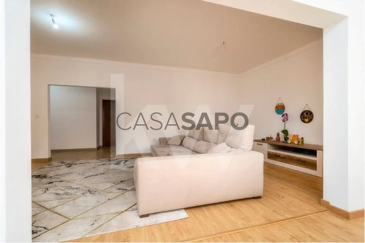 Apartamento T2 Duplex para comprar em Vila Real de Santo António