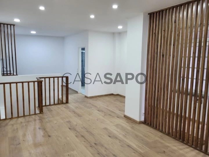 Apartamento T1+1 Duplex para alugar em Cascais