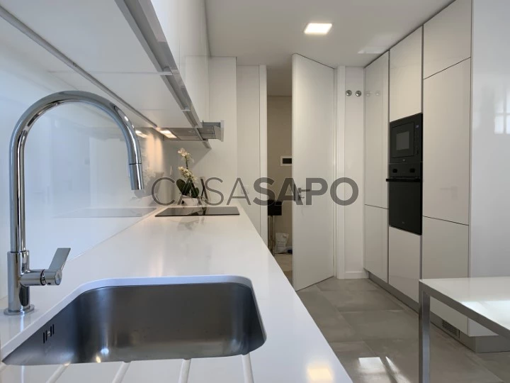 Apartamento T3 para comprar na Amadora