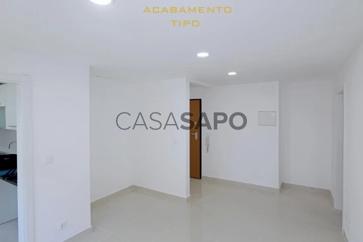 Apartamento T2 para comprar na Amadora