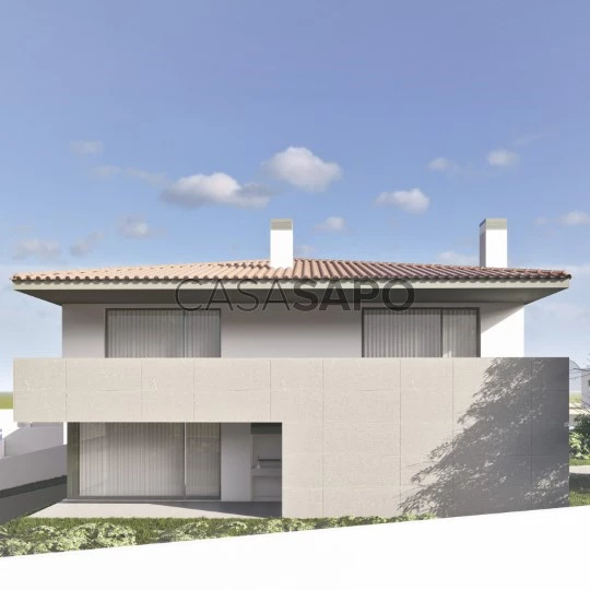 Moradia T3 Triplex para comprar em Arcos de Valdevez