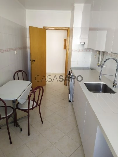 Apartamento T3 para comprar na Amadora