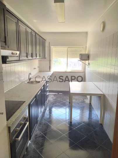 Apartamento T2 para comprar na Amadora