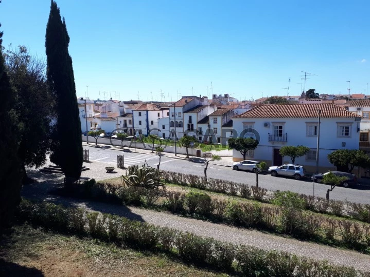 Terreno para comprar em Vila Viçosa