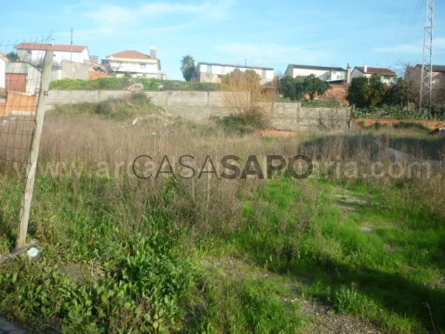 Terreno para comprar em Oliveira do Bairro