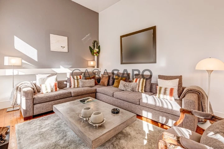 Apartamento T5+1 Duplex para comprar em Lisboa