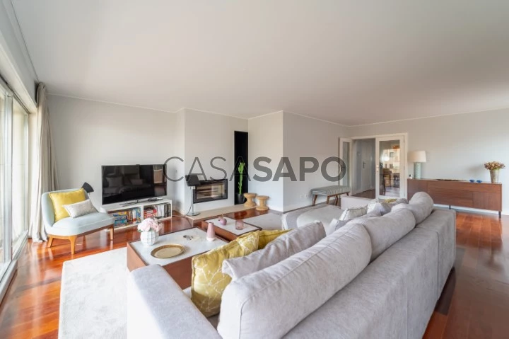 Apartamento T4 Duplex para comprar no Porto