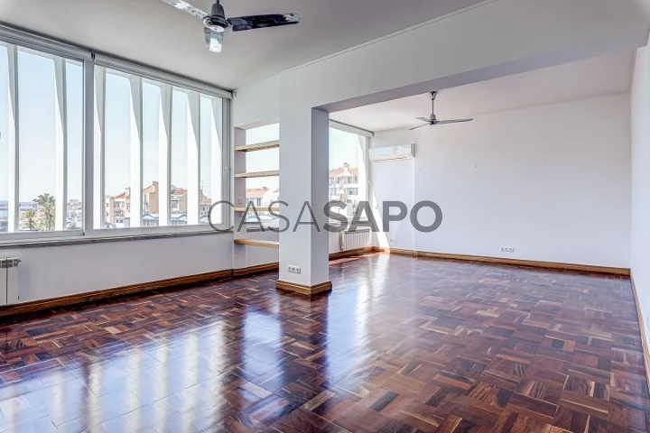 Apartamento T4 Duplex para alugar em Lisboa