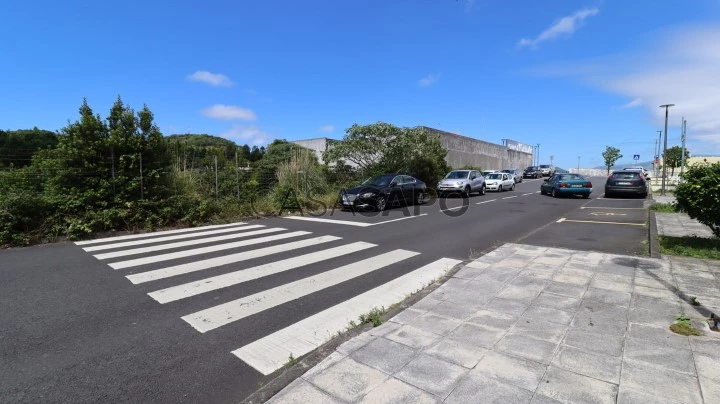 Terreno Urbano para comprar em Ponta Delgada