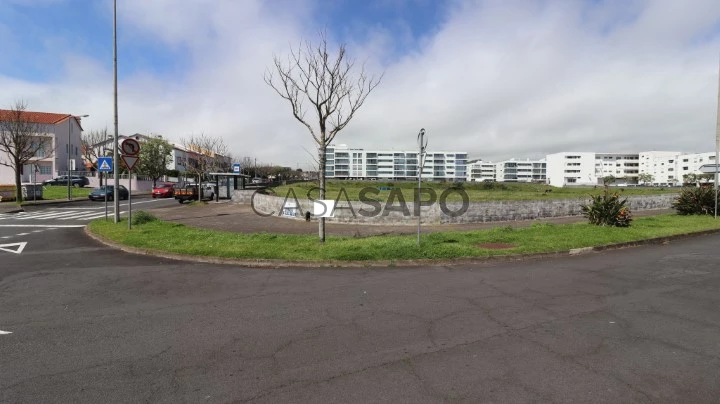 Terreno Urbano para comprar em Ponta Delgada