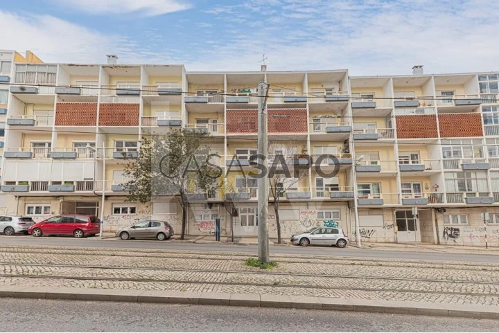 Prédio para comprar em Almada