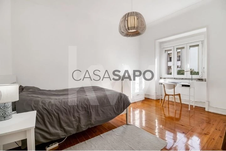 Apartamento T4 Triplex para comprar em Lisboa