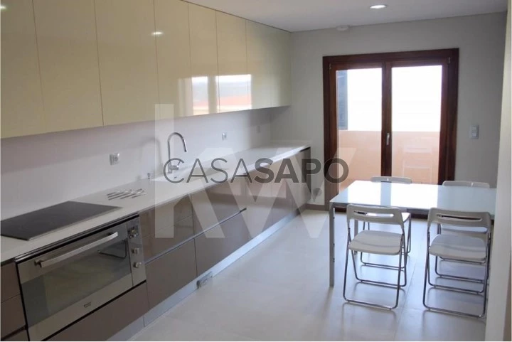 Apartamento T3 para alugar em Loures