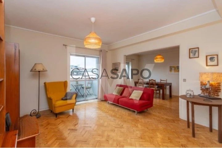 Apartamento T5 para comprar em Oeiras