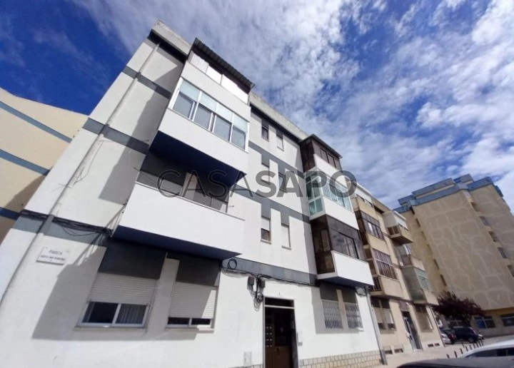 Apartamento T3 para comprar no Seixal