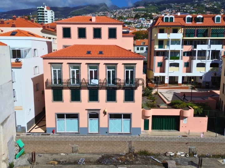 Loja Comercial no Centro do Funchal - Madeira