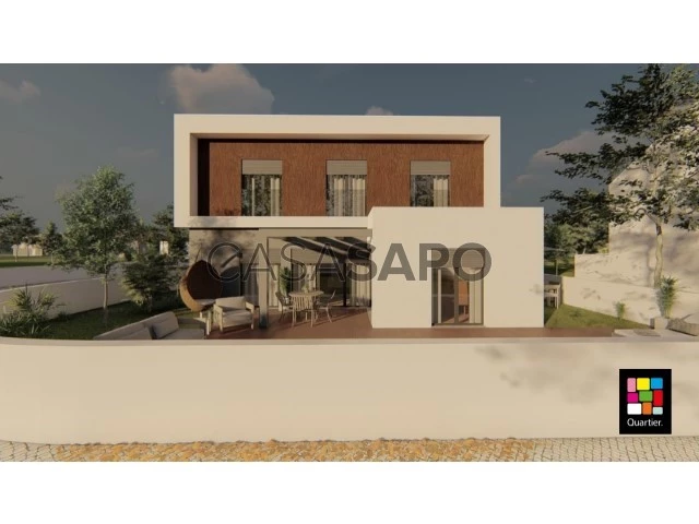 Moradia T4 Duplex para comprar em Almada