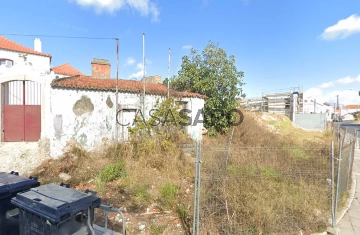 Moradia T3 Duplex para comprar em Oeiras