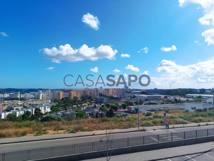 Apartamento T2 para comprar em Oeiras