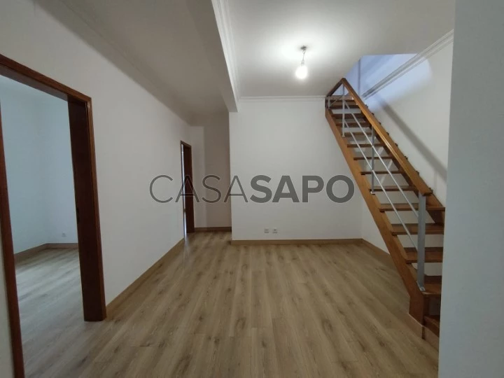 Apartamento T3 Duplex para comprar em Rio Maior