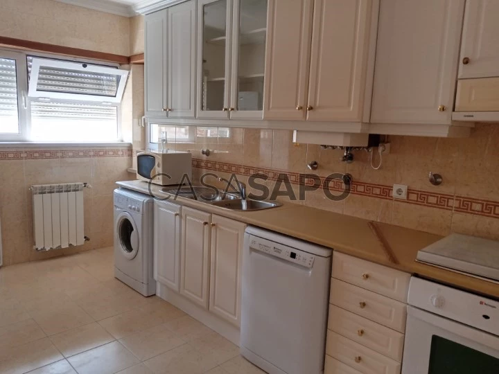 Apartamento T1 em Rio Maior