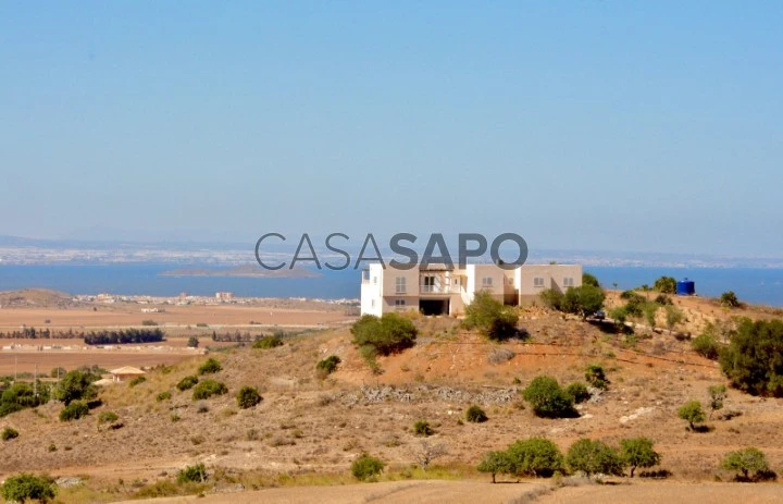 Finca con vistas al mar