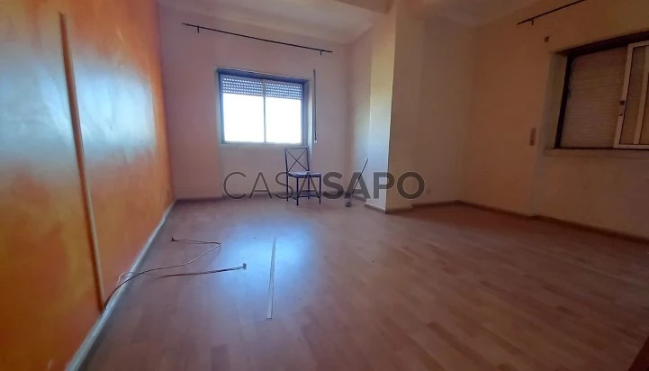 Apartamento T2 para comprar em Almada