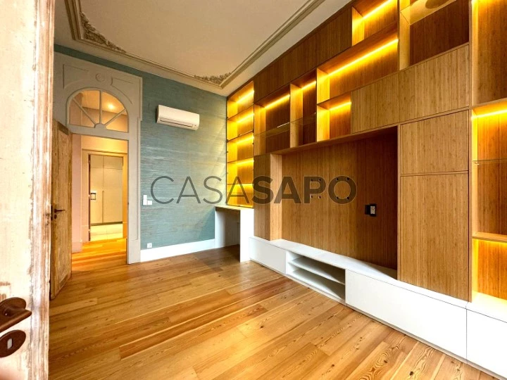 Apartamento T4 Duplex para comprar em Lisboa