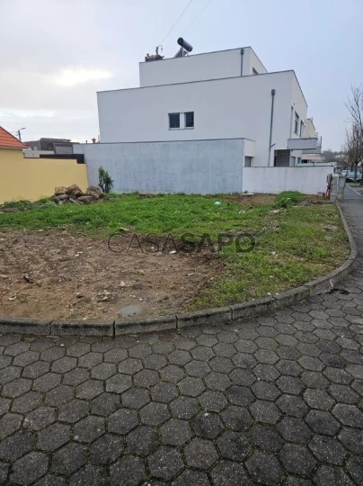 Terreno para comprar em Vila Nova de Gaia