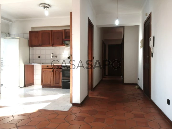 2 bedroom flat in Coimbra - Open Space