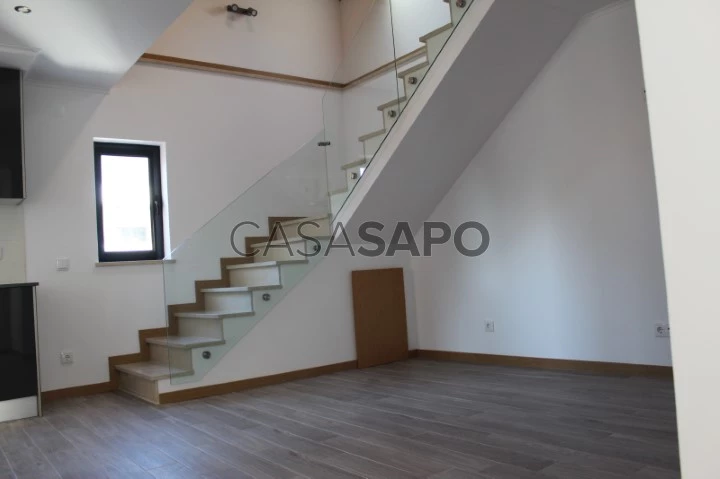 Apartamento T1+1 Duplex para alugar em Coimbra