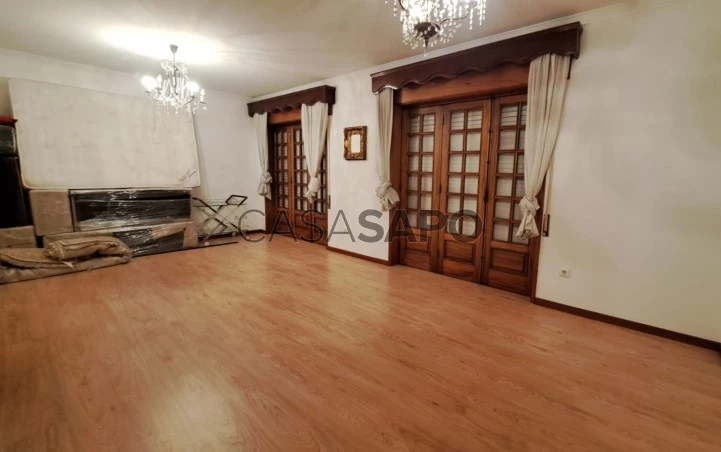 Apartamento T3+1 para comprar em Póvoa de Varzim