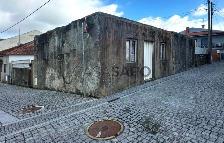 Moradia T3 para Restauro em Árvore Vila do Conde