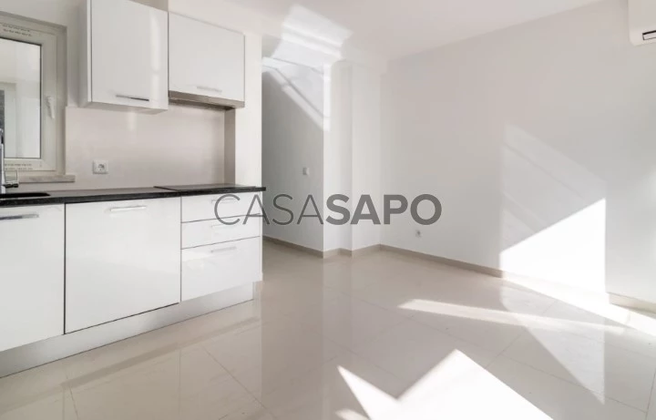 Apartamento T2 para comprar em Sesimbra