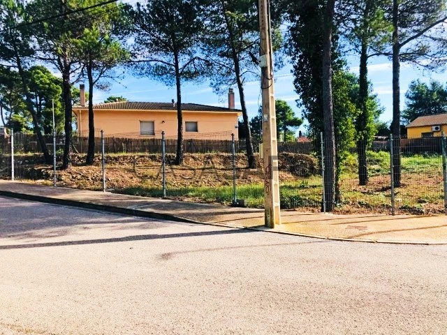 Solar urbano en venta Plana de Les Torres, Torrelles de Foix, Barcelona.