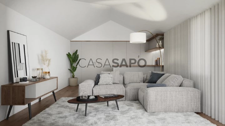 Comprar T2 duplex com varanda e terraço- Maternidade - Cedofeita - Porto