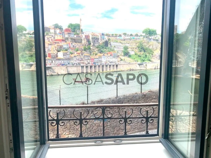 Apartamento T1 para comprar na ribeira de Gaia - Porto - Portugal