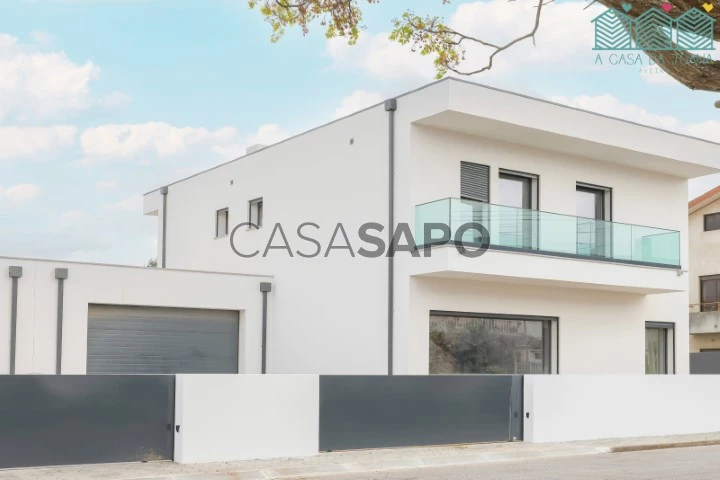 Moradia T4 Duplex para comprar em Aveiro