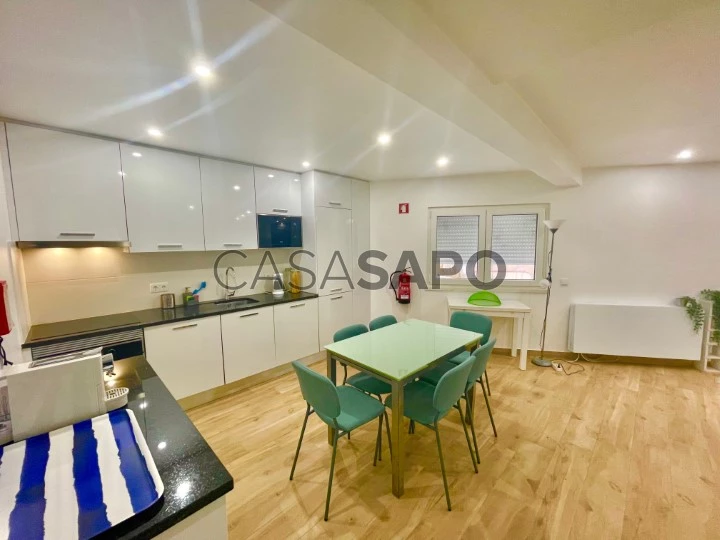 Apartamento T2 Duplex para comprar em Sesimbra