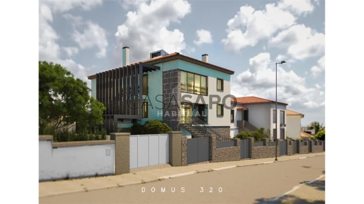 Apartamento T2 Triplex para comprar em Viana do Castelo