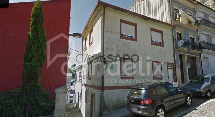 Moradia T3 Duplex para comprar no Porto