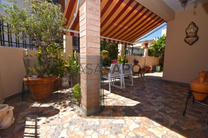 House for sale in Los Boliches, Fuengirola - Unbeatable location!