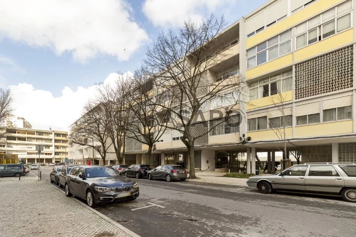 Apartamento T2 Triplex para comprar em Lisboa