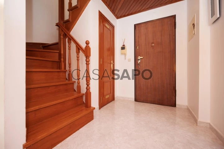 Duplex T2+1 para comprar em Sintra