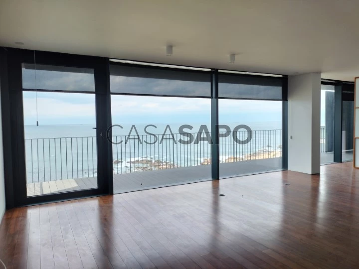 Apartamento T5 Duplex para comprar em Vila Nova de Gaia